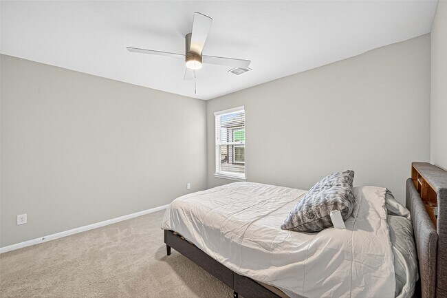Building Photo - 21319 Tropisea Dr