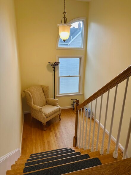 Building Photo - 209 Adams St