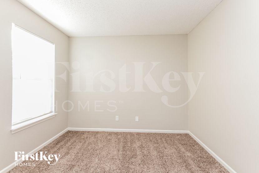 Building Photo - 5121 Flame Way