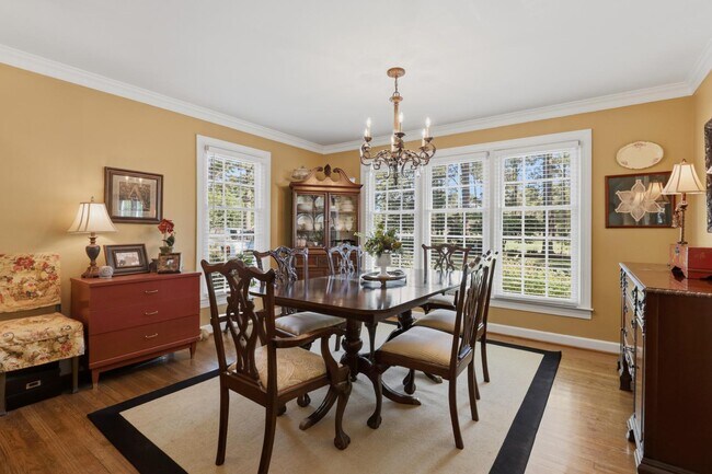 Building Photo - 206 Ramblewood Dr