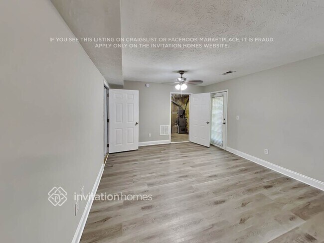 Building Photo - 3014 Lake Park Trail