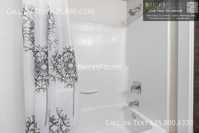 Building Photo - Rare Ichijo Townhome in Sammamish Town Center. Premium Japanese Construction. Walkable