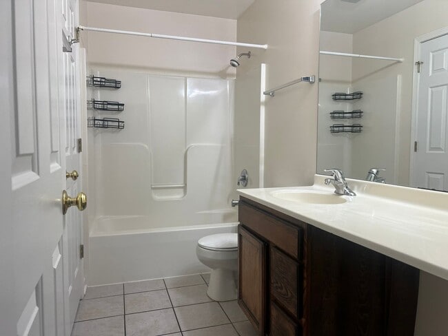 Building Photo - 1537 Stonefield Dr