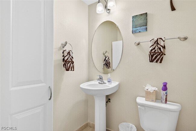 Building Photo - 2825 Palm Beach Blvd