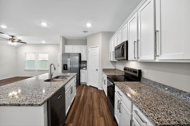 Building Photo - FOR LEASE – BRAND NEW 3 BED HOME IN JARRELL, TX!