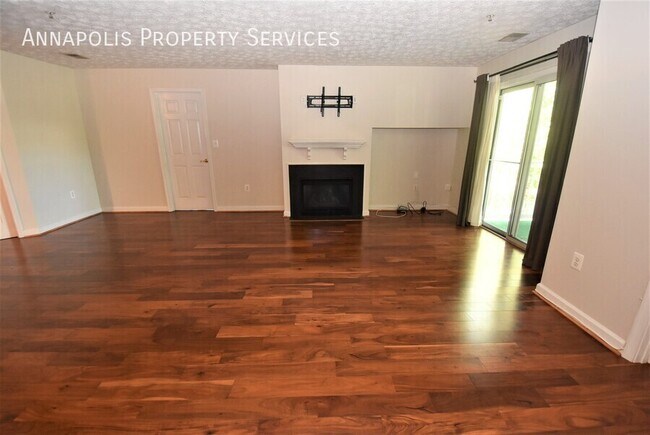 Building Photo - 621 Admiral Dr