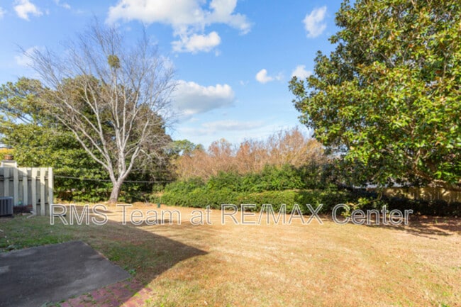 Building Photo - 236 Mateo Walk