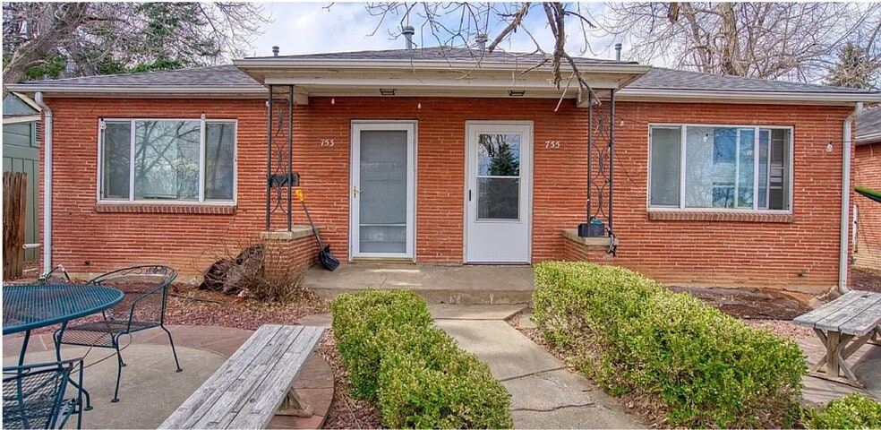 Exterior Front of building with all-brick exterior - 755 19th St