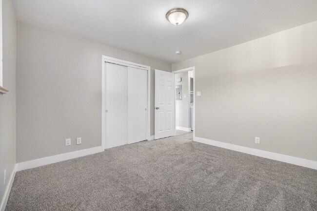 Building Photo - Lovely remodeled 2 Bed 1 Bath in Arvada