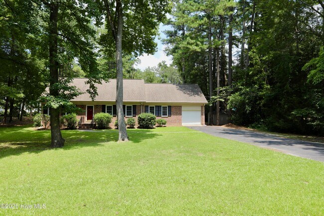 Building Photo - 202 Haldane Dr