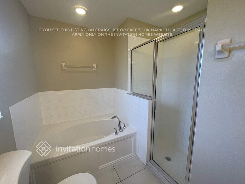 Building Photo - 4751 Hickory Stream Ln