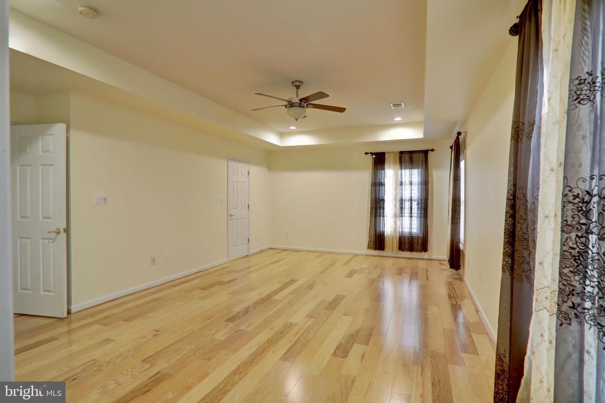 Building Photo - 41779 Bristow Manor Dr