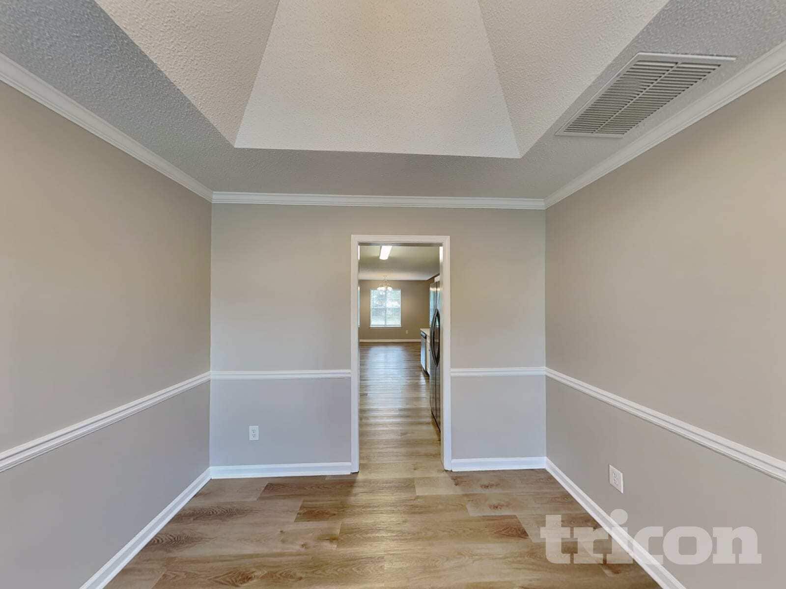 Building Photo - 5702 Colonnade Dr