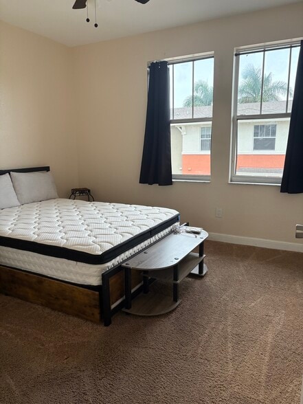 Bedroom 2 Furnished - 833 Millbrae Ct