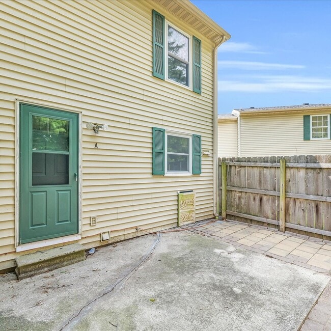 Building Photo - 610A English Creek Ct