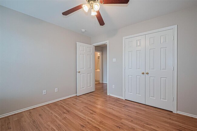 Building Photo - 16839 Carrollton Creek Ln