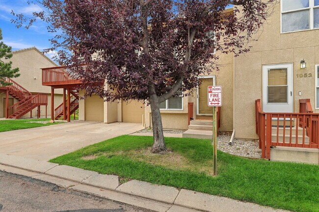 Building Photo - 1949 Bristlecone Dr