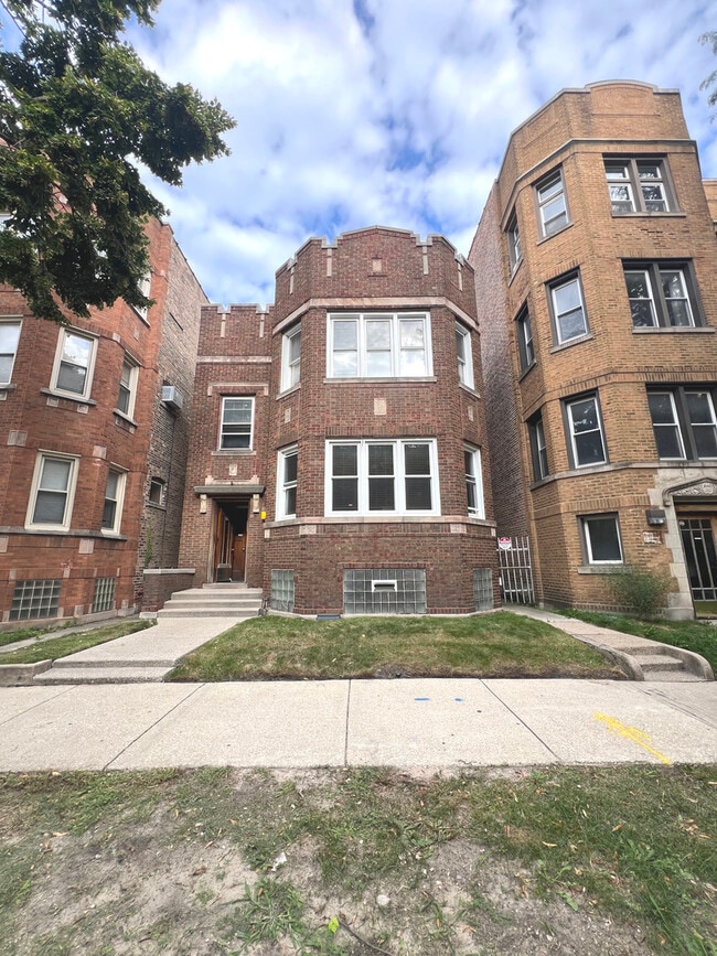 Building Photo - 6937 S Merrill Ave