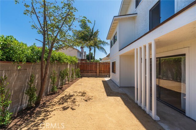 Building Photo - 18326 Mansel Ave