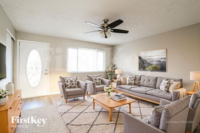 Building Photo - 4609 Paxton Dr S