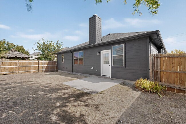 Building Photo - 14525 Eaglemont Dr