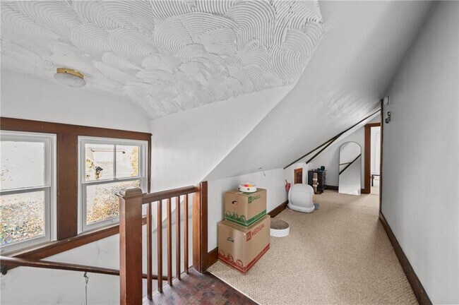 Building Photo - 350 Broadway