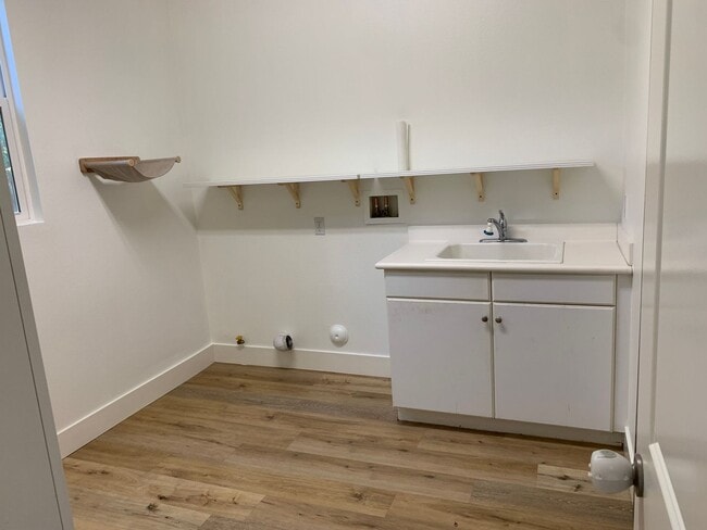 Building Photo - 5 Bedroom Harveston Home for Rent