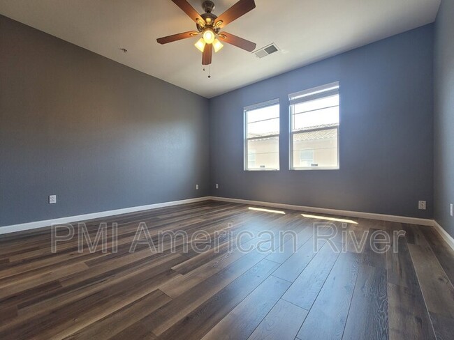 Building Photo - 8428 Crystal Walk Cir