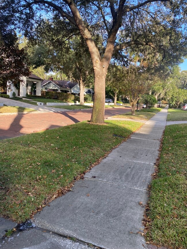 Building Photo - 612 Stetson St