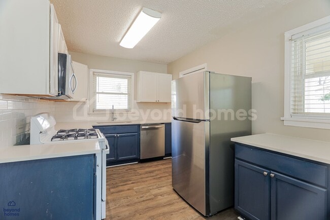 Building Photo - Just Renovated 3-Bed Brick Ranch - Ready for Move-In!