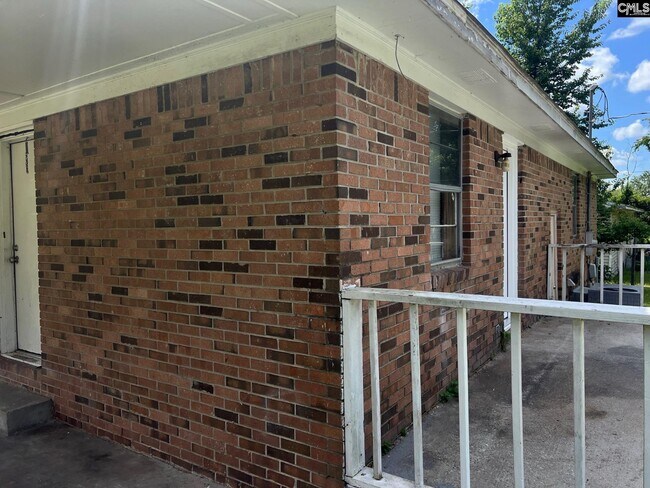 Building Photo - 224 Oak Glenn Dr