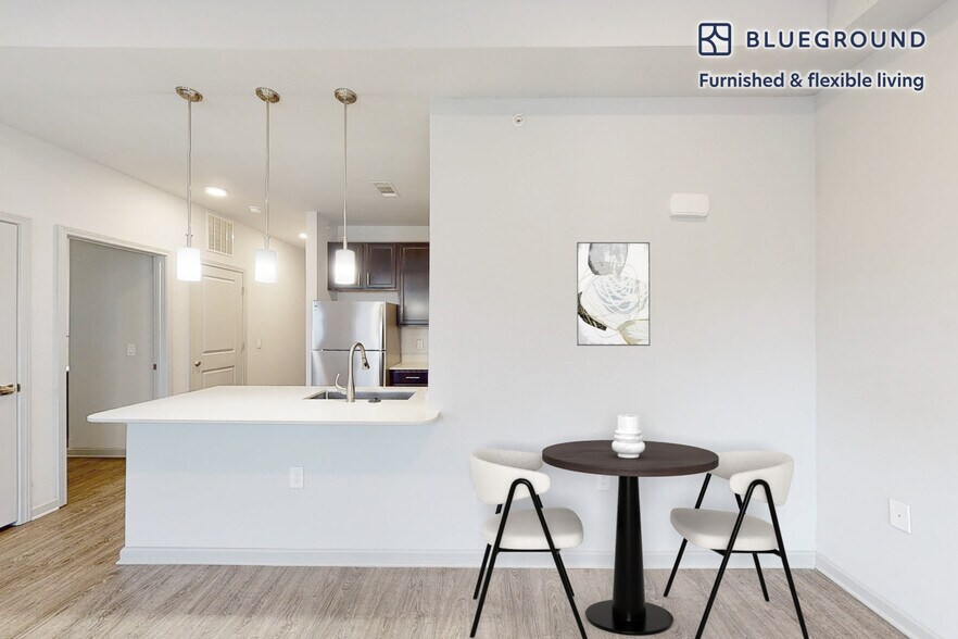 Building Photo - 4300 Swanson Wy