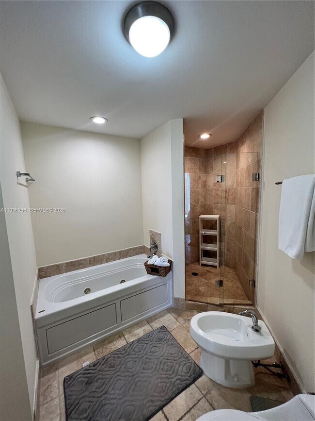 Building Photo - 18201 Collins Ave