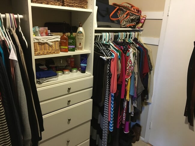 Building Photo - 12000 W Bluemound Rd