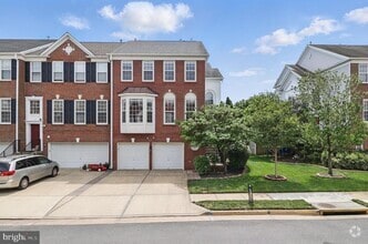 Building Photo - 15041 Clementine Way