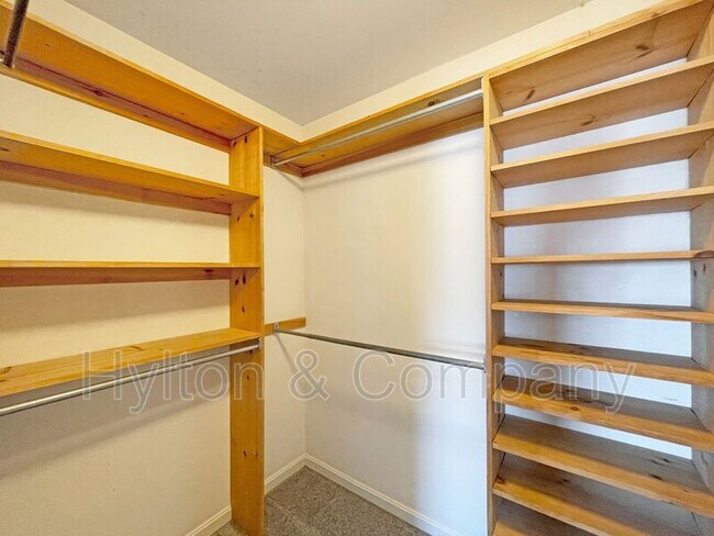 Building Photo - 15716 Palermo Terrace