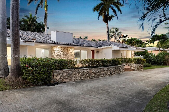 Building Photo - 1247 Jackson St