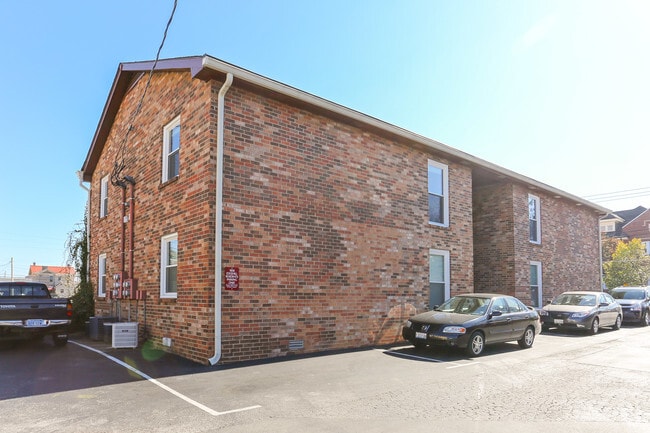 Primary Photo - 1808 Edgehill