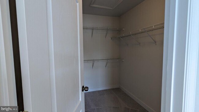 Building Photo - 12950 Tonka Ct