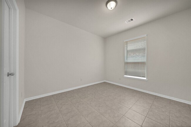 Building Photo - 12513 Beacon Cove Dr