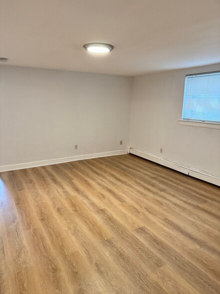 Building Photo - 61 Selkirk Rd