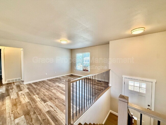 Building Photo - 10010 Bryant Ct