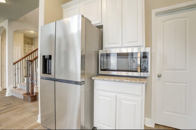 Building Photo - 29838 Norwood Canyon Ln