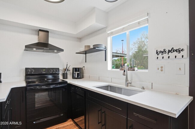 Building Photo - 4630 N 68th St