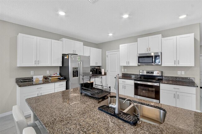 Building Photo - 31783 Sun Kettle Lp