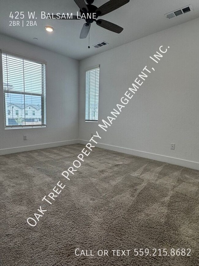 Building Photo - 425 W Balsam Ln
