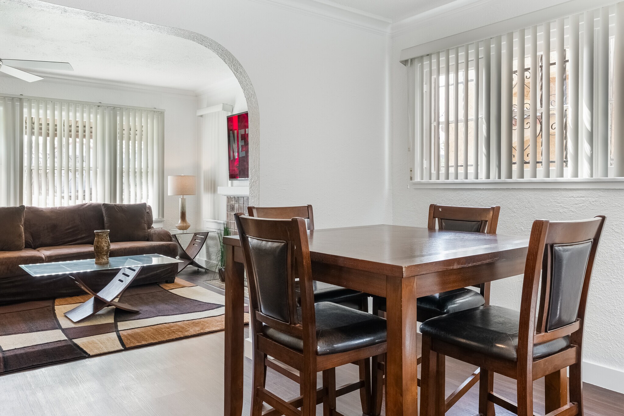 Building Photo - 2509 W 73rd St