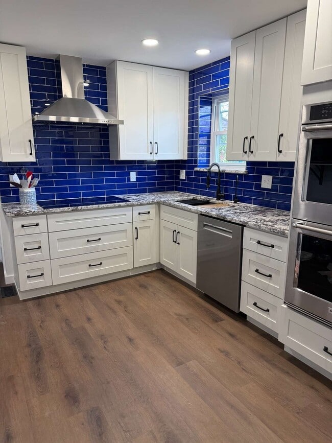 Building Photo - 8557 Coran Dr