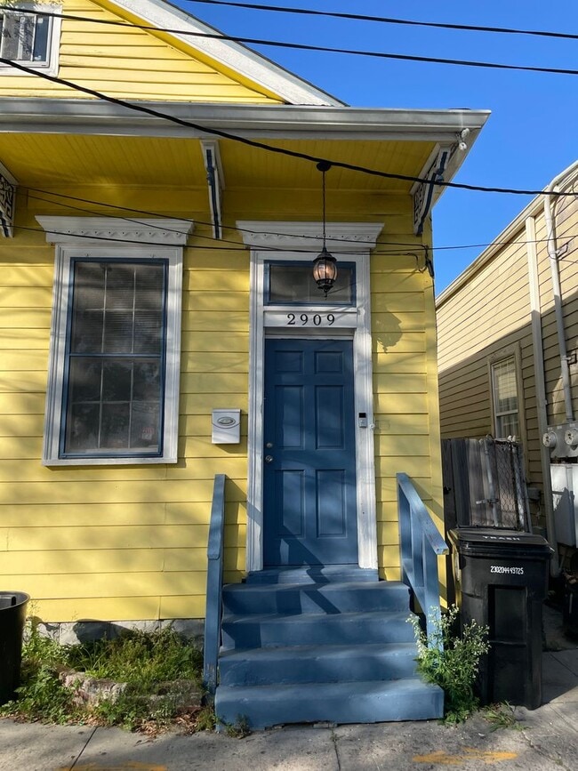 Building Photo - 2BD/1BA Shotgun in Bayou St John