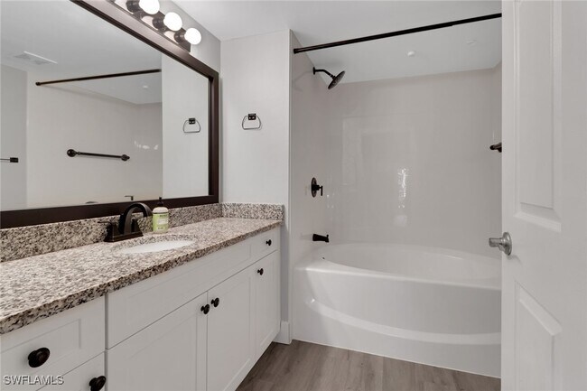 Building Photo - 8659 River Homes Lane
